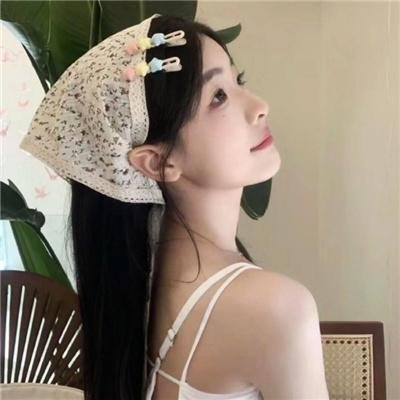 愤怒的黑人女孩与她的怪物